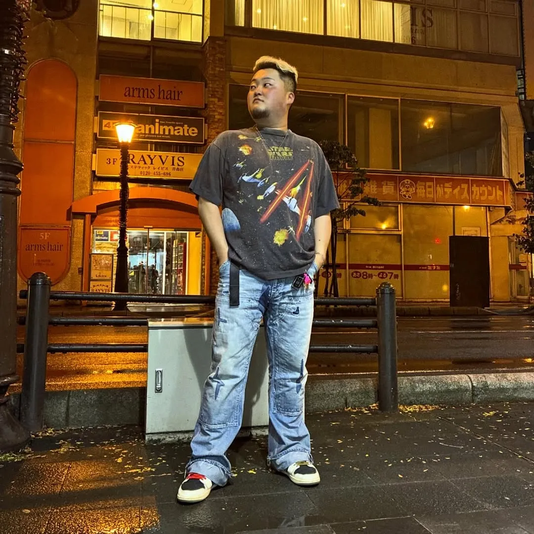 ⚠️The most complex and coolest item of this season, available in stock, available in seconds SAINT Mxxxxxx × STAR WARS SW_SS TEE /STARWARS / BLK Star Wars co-branded model. Fighter printed TEE. Washed black S-XL. Super complex and unconstrained printing design. The T-shirt using the vision of the "N-1 Star Fighter" in Star Wars is the most screen-printed item this season, reaching an astonishing 372 screens. Even the most difficult-to-print parts of the armpits are printed with luxurious printing. In addition, they are also hand-made distressed, splashed with ink, faded with water, and hand-damaged to complete this special and perfect work of art!